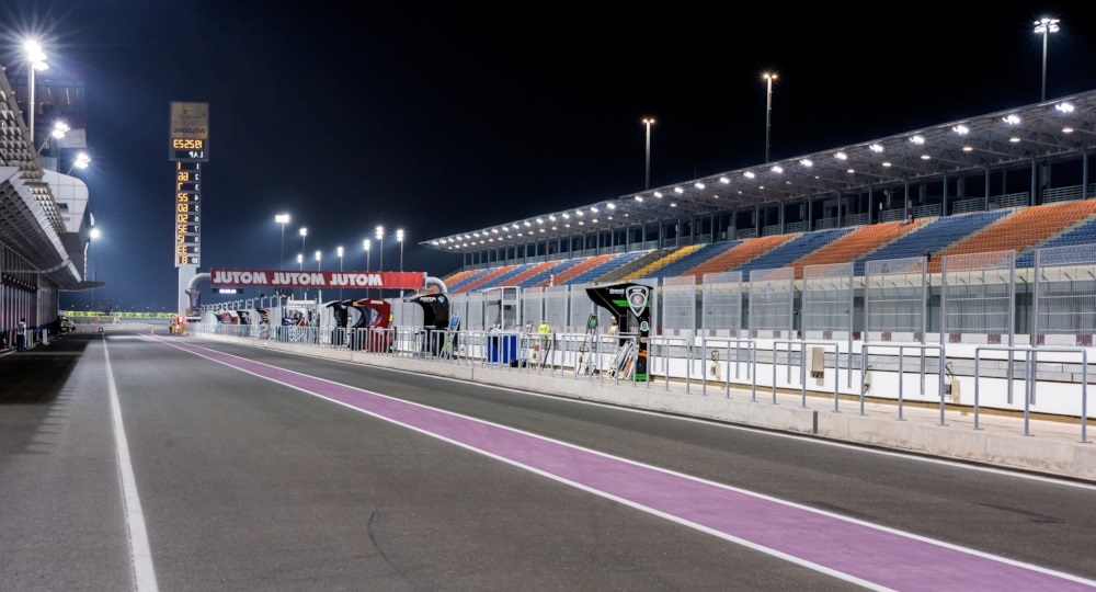 Les conditions extrêmes du Grand Prix du Qatar mettent en danger les pilotes