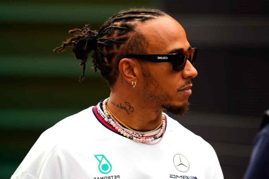 Les Frustations de Lewis Hamilton avec Mercedes: Une Saison d’Attentes Non-Abouties