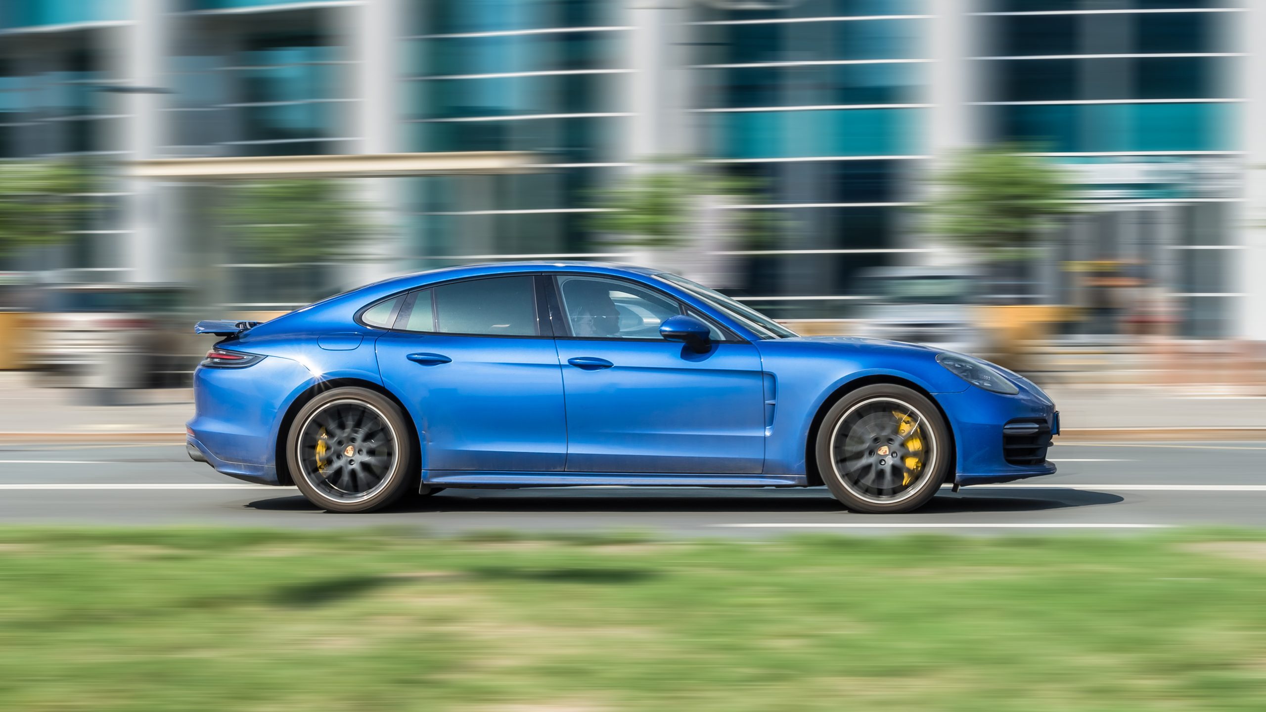Voyagez vers le futur avec la Porsche Panamera 2024