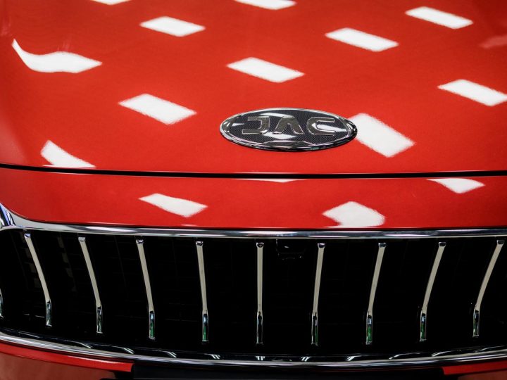 De la Chine au monde : JAC Yiwei EV stimule l&rsquo;innovation dans le domaine des véhicules électriques
