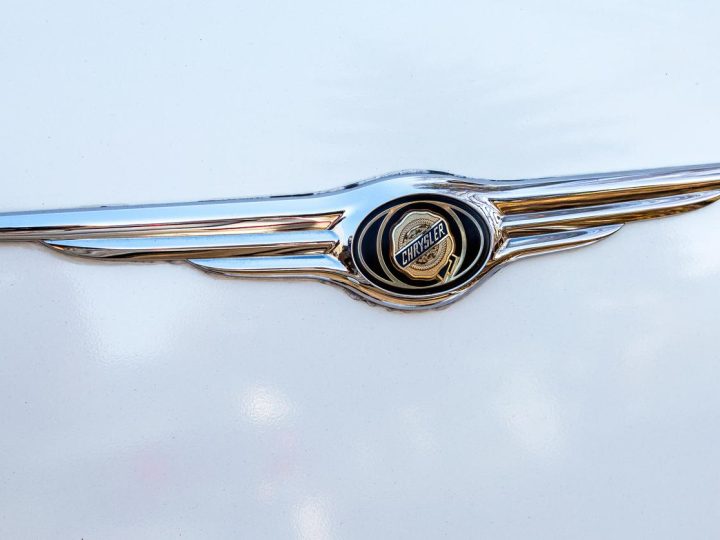 Chrysler sous les projecteurs : Stellantis dévoile sa stratégie innovante pour conquérir le marché