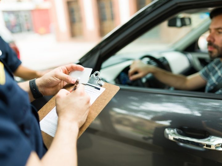 Sanctions avec une voiture de location : qui est responsable et comment fonctionne le paiement?